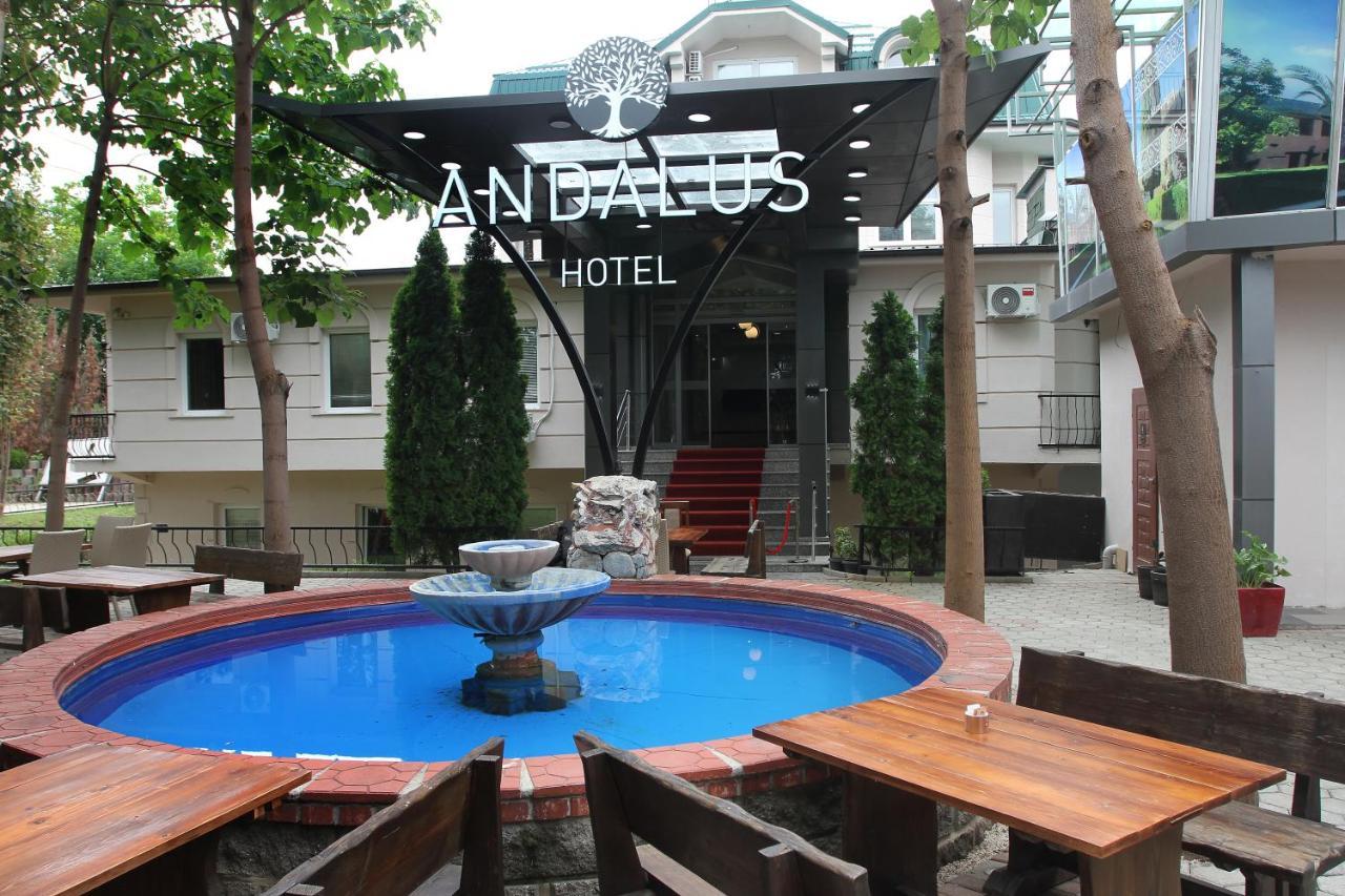 Hotel Andalus Скопье Экстерьер фото